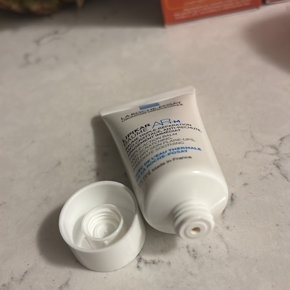 White Moisturizer Skincare Balm set of 2 - Picture 8 of 9